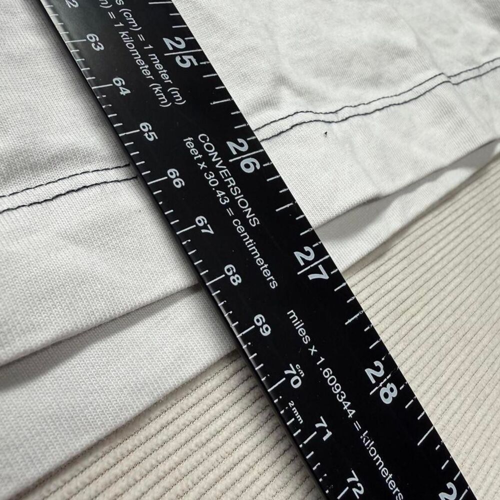 Guess Men's White and Grey T-shirt - Picture 6 of 6